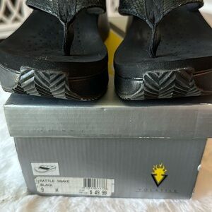 Volatile rattle snake black thong shoes, size 9